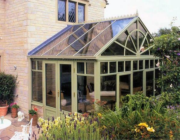 ConservatoryCra's tweet image. What is your favorite shape and type of #conservatorydesign? buff.ly/1t2INWq