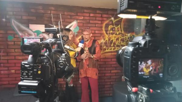 catdelvideo's tweet photo. Grabando entrevistas y ensayo de @RockOfAgesMx para @EspacioInterjet http://t.co/fsJFC8BJXo