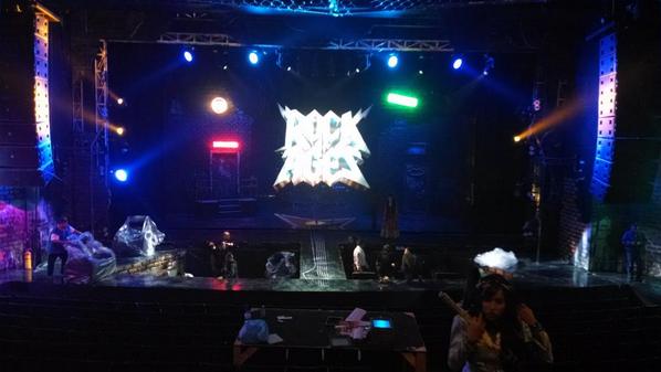 catdelvideo's tweet photo. Grabando entrevistas y ensayo de @RockOfAgesMx para @EspacioInterjet http://t.co/fsJFC8BJXo