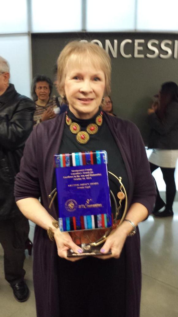 annedediemar's tweet photo. Three cheers for @I_Stage's own Bonnie Fogel, recipient of the Lifetime Impact Award! #MoCoArts #MDArts http://t.co/a9aLGmUsFF