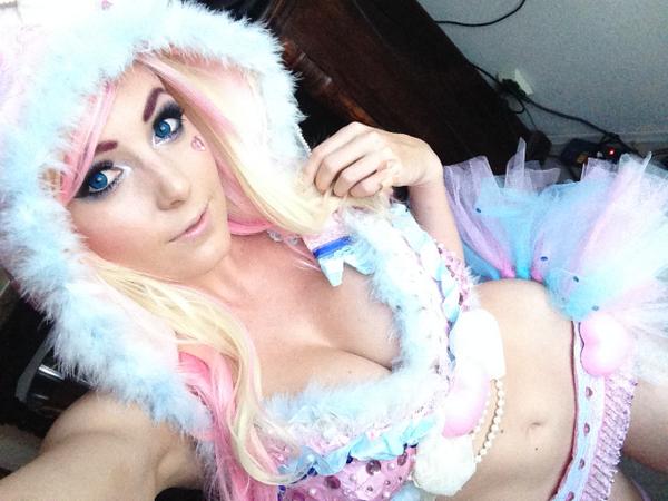 Jessica nigri fappening