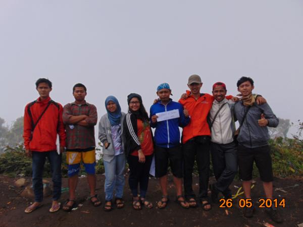 dny_03's tweet photo. Kapan kita begini lagii !! Ayolah Gerak !! @cindyvolta @moelchermints @lupuuz @nanasutisna89 @ajja_ajie @OnoyHarsono http://t.co/y9WZ53Kq5Q