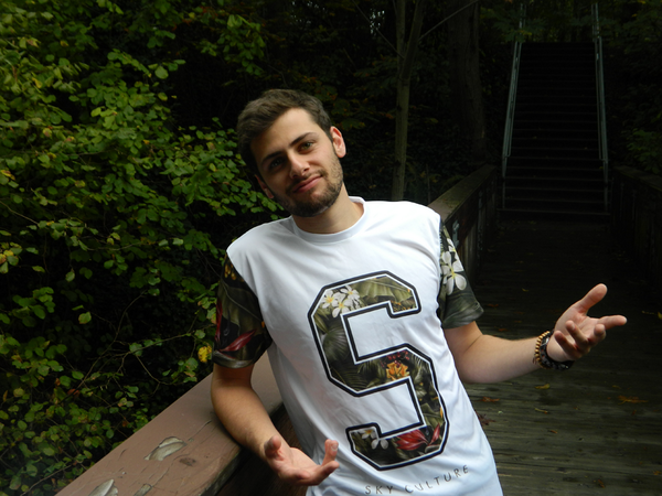 howDope_'s tweet photo. S-gate Tropical #tee. Buy at http://t.co/286R5creB8 #SkyCulture #HowDope http://t.co/ImBNFuIhIN