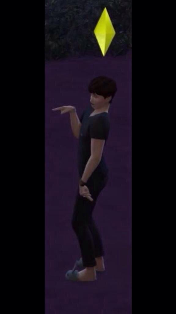 AmczingPhillip's tweet photo. DIL DOES THE HAND THING I DO http://t.co/rcAcXYDT0W