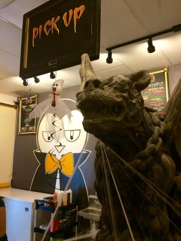 SAPFF's tweet photo. @BreeAea Visit #VampirePenguin in #Sacramento. Tweet/Post a #scary selfie with your fave dessert... Hashtag #SAPFFVP http://t.co/FevX5NDY4Q