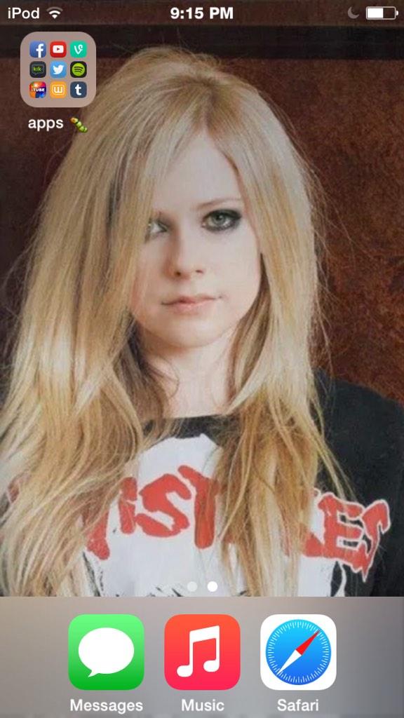 my wallpaper is better than yours