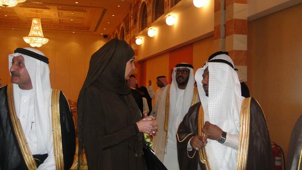 AhaliAlkomra's tweet photo. أجتماع البيئة السابق ومناقشة التلوث البيئي في الخليج والجائزة مجلس التعاون للبيئة ومناقشة الدكتور ماجدة أبو راس http://t.co/6NfN1DKn3P