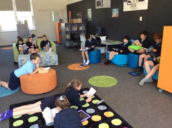 MissFryerWPS's tweet photo. Today our grade went in to the new library space to read.
By Kye. http://t.co/jHSSz7Bhn8