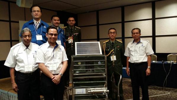mykamarul's tweet photo. Proud to be part of the team“@arsyil_78: JERNIH has gone Global @ICQ TOKYO 14 @mykamarul @mimpatwt @DhesiBahaRaja http://t.co/XdocYbWmjh”