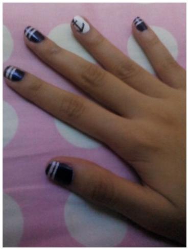 nackymacalino's tweet image. Aye for nautical nailart! 😍 #kapoy 😌 💅