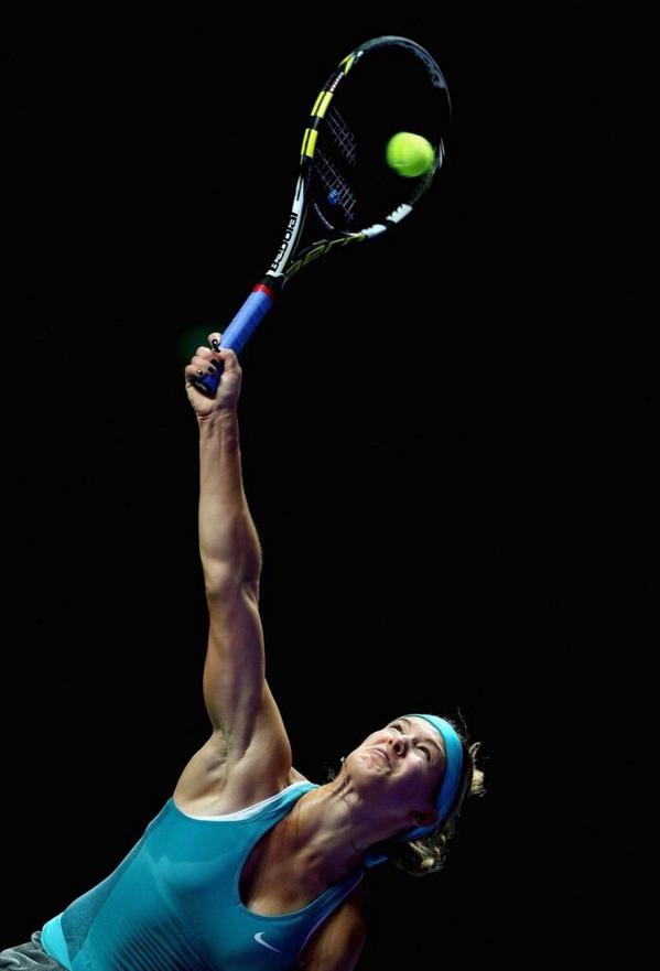 GenieNews's tweet photo. Great photo showing Genie's improved fitness over the year. Great job Scott Byrnes! #geniebouchard #eugeniebouchard http://t.co/GLxOGP4jui