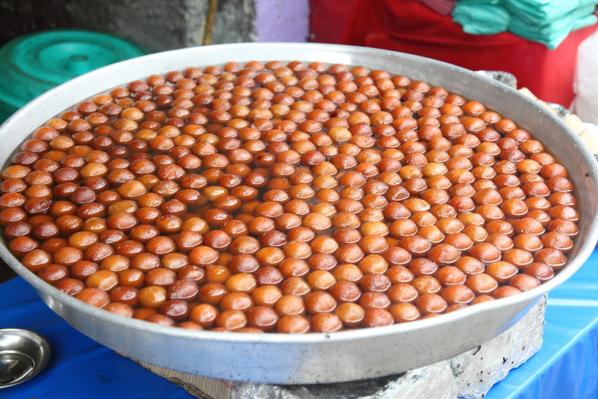 NDTVFood's tweet photo. #CountdownToDiwali Believe in magic http://t.co/plJ50diiBH http://t.co/byIl4pY8ML
