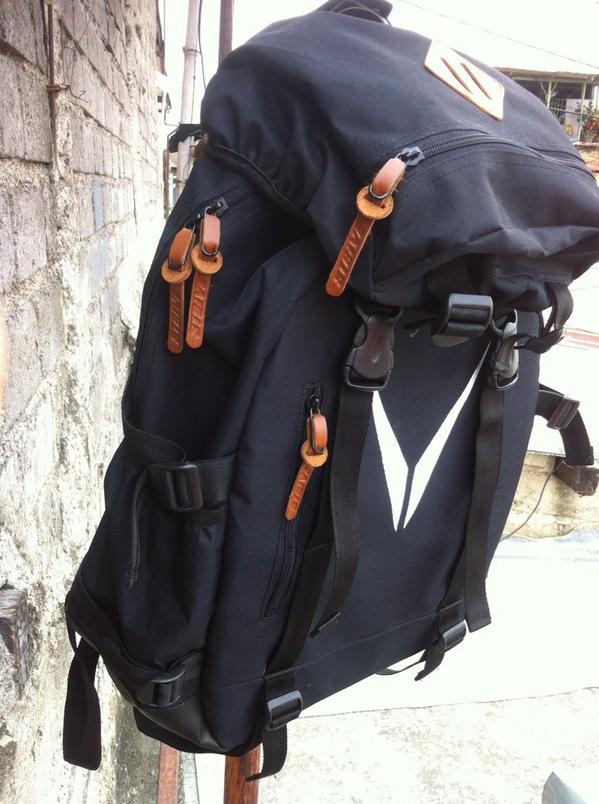 STRIVEstore's tweet image. Now Available "Solidblack" Backpack 
IDR 400.000 Limited in though Material
in Strive store only