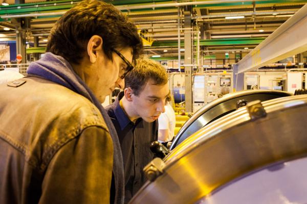 imperialcollege's tweet image. Last week we met over 100 #impcol alumni at @CERN with the Imperial College Club of Germany: bit.ly/1vGDb4N