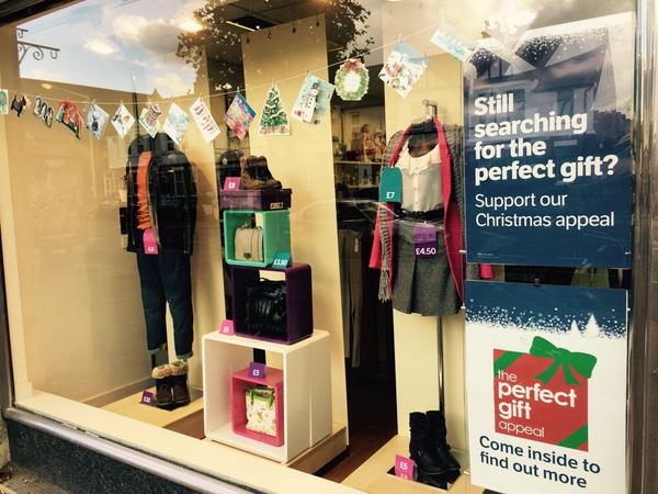 Jonboyrex's tweet image. Awesome window display at #scopefolkestone @scope bright &amp;amp; very seasonal! 👍💜