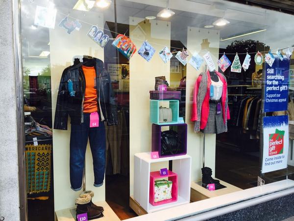 Jonboyrex's tweet image. Awesome window display at #scopefolkestone @scope bright &amp;amp; very seasonal! 👍💜