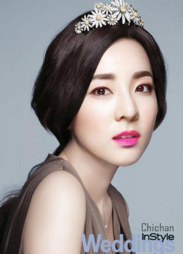 CareForYuta's tweet photo. RT if you love Dara Noona. http://t.co/DXIeI8X0qX