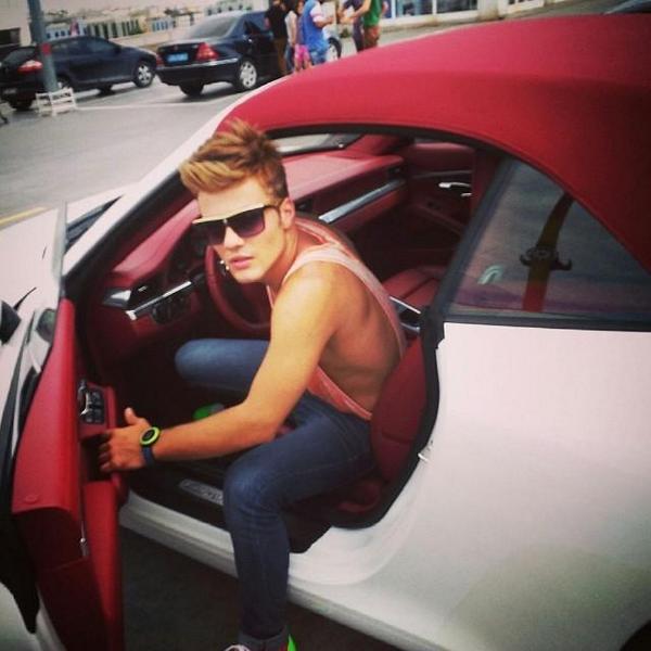 aloofann's tweet photo. #hülyaavsarshowdaaloo Günaydın ben yeni uyandımmm :D http://t.co/jPwmQtktyO