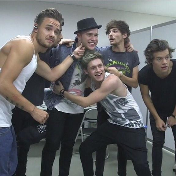 stylesx_vogue's tweet photo. I'm so bored I hate college why can't it be summer again?!
#EMABiggestFans1D
#EMABestLiveOneDirection http://t.co/Pd0gomBgoa