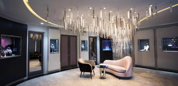 The beautiful and classy new boutique in London for the exceptional jewellers, Shawish Geneve. <a href="/shawishdiamonds/">Shawish Genève</a>