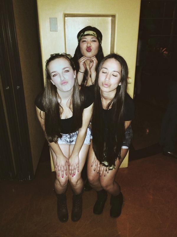 amarisgrace's tweet photo. Happy birthday to this crazy duck! I love ya to the pond and back😘🐣 #letitquack @hemelenokristin http://t.co/68JqGQcSbG