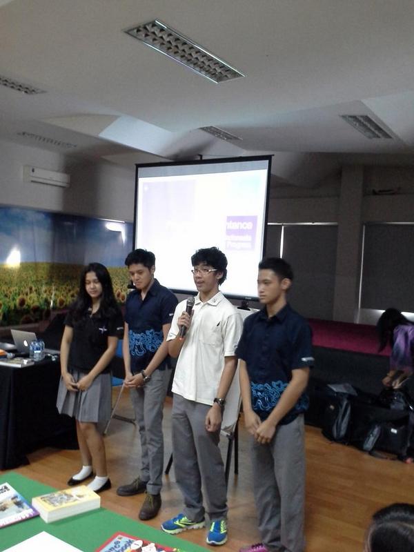SHIBintaro's tweet photo. Thanks for coming and support us ... lulla, albie, sulthan , rommy http://t.co/llW4wlk2Wk