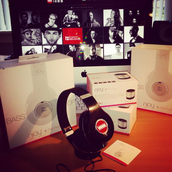 njoy bluetooth mini speaker