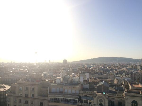 spainru's tweet photo. Goodmorning #spain а в #барселона еще #лето #бабьелето #испания #spaintravel http://t.co/O8GJQnUBWG