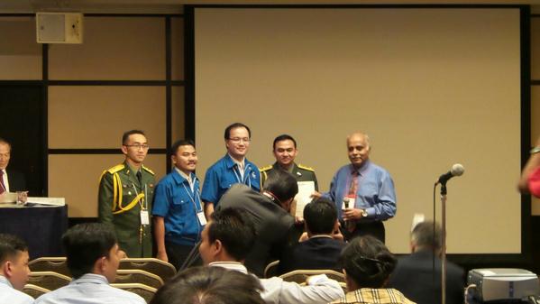 arsyil_78's tweet photo. MAF-PNHB  team won Gold Award in ICQ TOKYO 14 for JERNIH Water For Humanity Project@mykamarul @mimpatwt @che_hasnura http://t.co/8qPkd4atgx