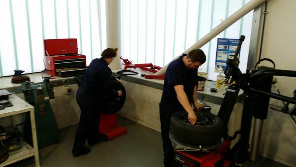 VehicleTutor's tweet photo. Wheels, Tyres and Balancing, all part of a Technicians skill set. http://t.co/WrLBM91I85
