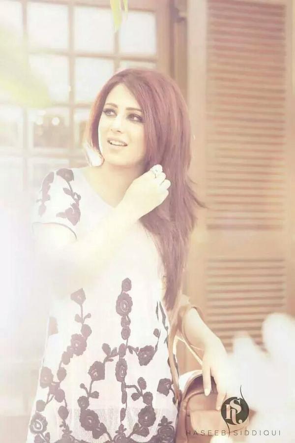 ushnaofficial's tweet photo. You just make me wanna play. 
Photography: Mohammad Haseeb 
Wardrobe: Emzo http://t.co/g7wogG1UHG