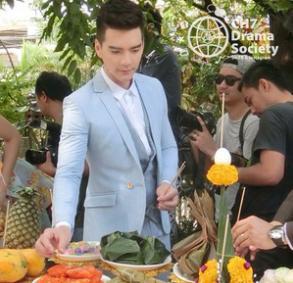 FCwongsakorn's tweet photo. #ปลาหลงฟ้า http://t.co/G6gDYSkTnB