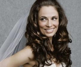 Wedding Hairstyles For Curly Hair
fatmaclinic.com/wedding-hairst…
#wedding #hairstyle