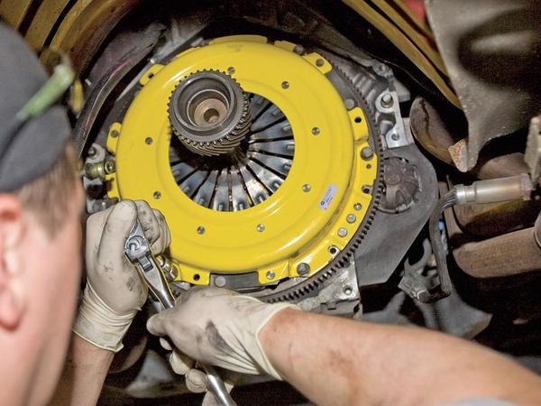 ReliableTransTX's tweet photo. Reliable Transmissions can do any #clutch #repair give us a call today! #transmission #clutchrepairaustin #reliable http://t.co/3FebnNupFv