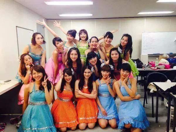 asapuye's tweet image. @TonightShow_NET yang ada di indonesia salah satunya ini :v #HDITonightShow