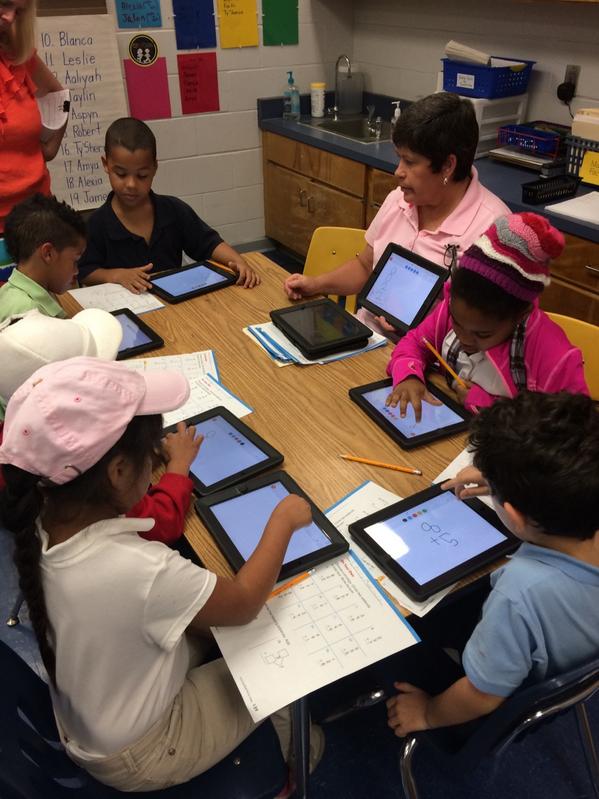TimWilder7's tweet photo. Mrs. Woodham using iPads to help with adding in 1st grade at Cloverdale Elementary. http://t.co/VjtSjukueJ