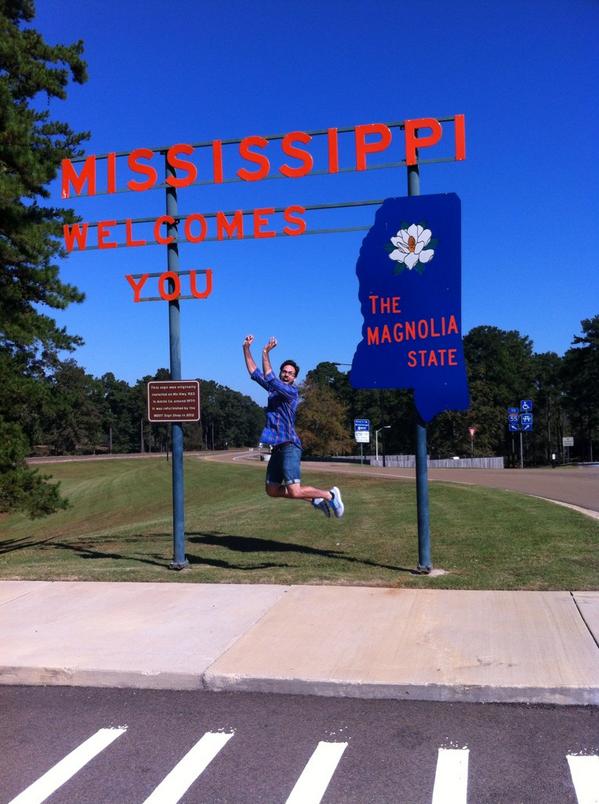 mybitoffthetop's tweet photo. #tentthesouth arrives in Mississippi! First stop: #natchez http://t.co/EIkDewtfrS