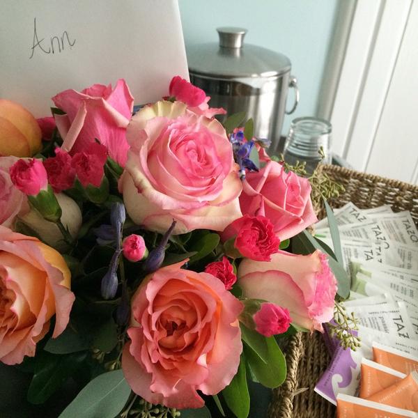 Tea &amp; flowers in my hotel room? ☺️The little things that make you feel at home! Thank you #HGTVDreamHome2015 team