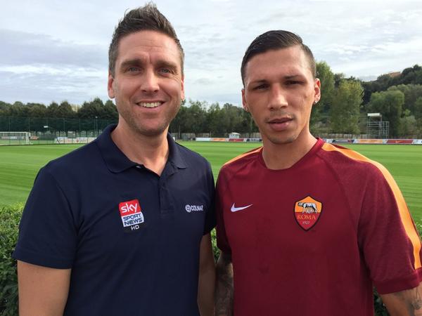Sky_Torben's tweet photo. Heute ab 18.30 Uhr u.a im #InsideReport   Der steinige Weg von José Holebas @OfficialASRoma #ASRFCB @SkySportNewsHD http://t.co/7VVmc56KWj