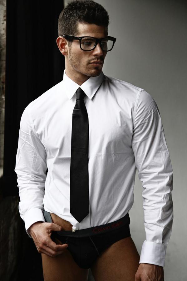 Grindr's tweet photo. Office casual. #grindrCleanCut http://t.co/XSG9YR3cjB