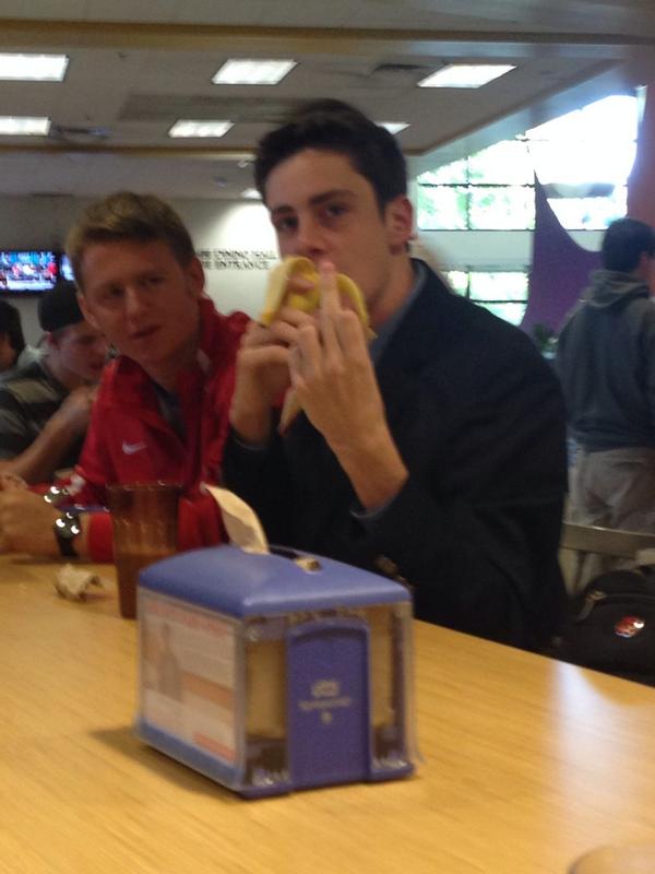 b_ram_9696's tweet photo. @clemsonbananas mmmm http://t.co/VYCjEovRPT