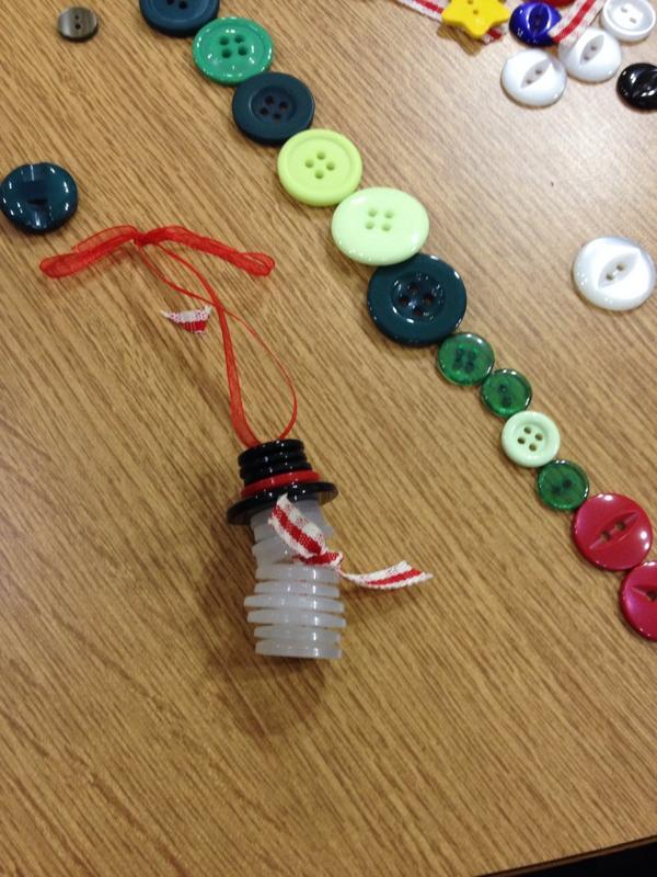 HebdenBridgeWI's tweet photo. We made some lovely things last night (&amp; ate lots of cake of course) http://t.co/6enBPsgcDc