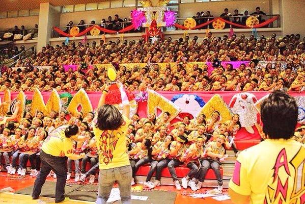 CSABatch2014's tweet photo. Peter Pan. Anime. North Pole. Aztecs.  #cheeringthrowback http://t.co/egUJtxc6tk