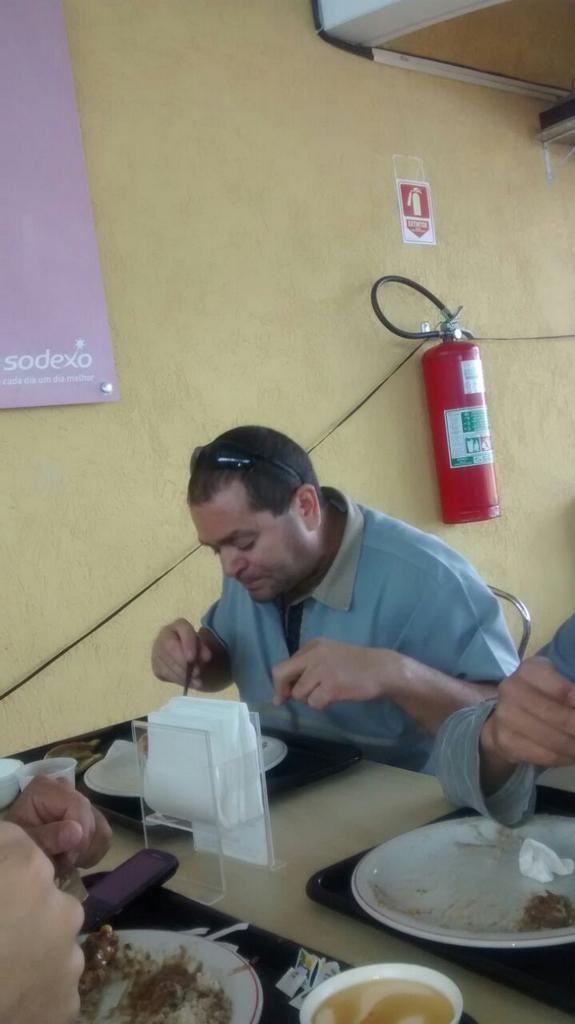 omemoze's tweet image. ---
---
Enviado através do WhatsApp