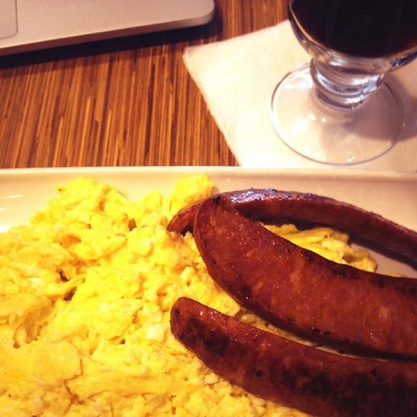 Traveling while #paleo: scrambled eggs and chorizo <a href="/BostonLogan/">Boston Logan International Airport</a> Perfect!