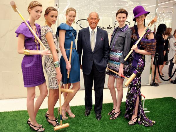 A beautiful tribute to legendary designer and fashion icon Oscar de la Renta > holts.io/1tIgAWR