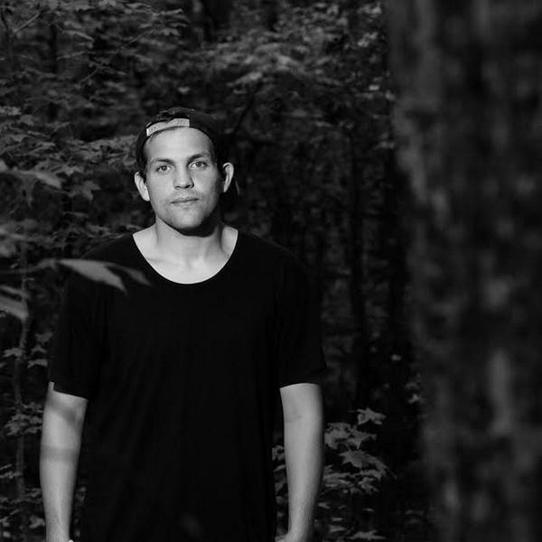 spafuse's tweet image. How to break a pornography addiction: Nick Saravia's story. #GhostStories

fuse.newspring.cc/blog/ghost-sto…