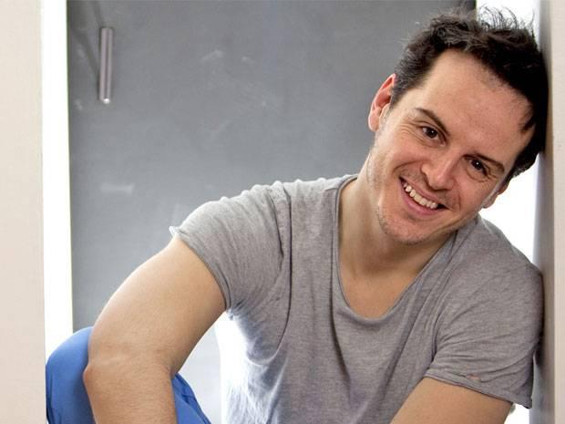 Happy Birthday Andrew Scott! Many happy returns! xx 