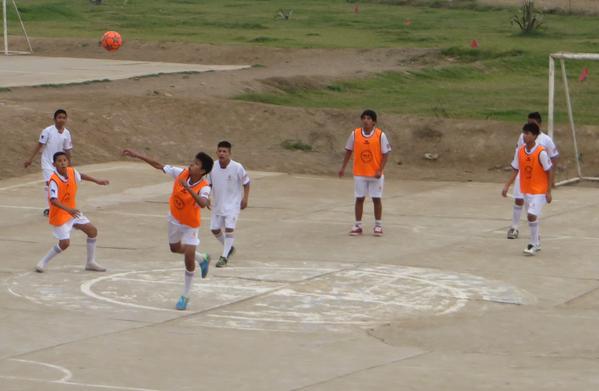 encuentrosSJS's tweet photo. Momentos de diversión: Programa Socio-deportivo de Escuela Martin Luther King http://t.co/rFx9w95nKt @encuentrosSJS http://t.co/ElNFkFSNUy