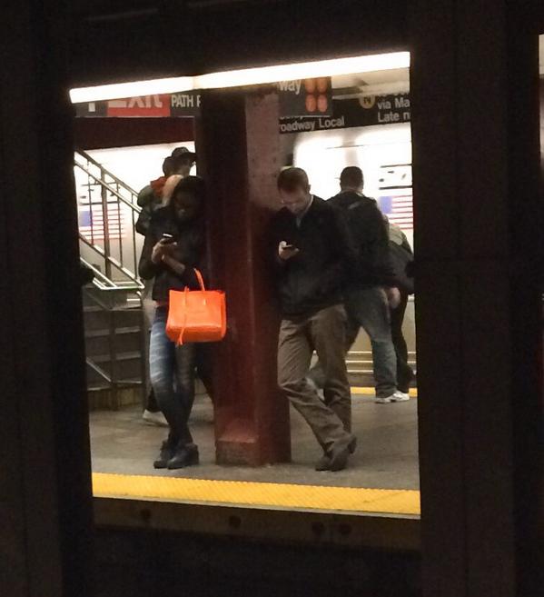 RyanRemaker's tweet image. Subway distractions.  #NYC #photography #smartphone